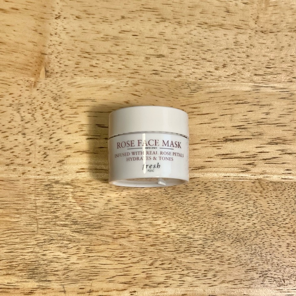 🎀2/25🎀 15 ML Fresh: Rose Hydrating Face Mask Mini